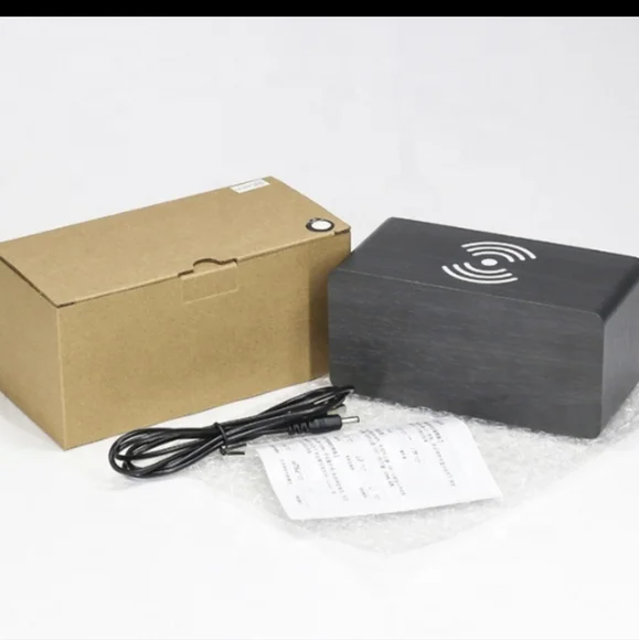 Wooden fast wireless charger Alarm Clock. - Picture 4 of 4